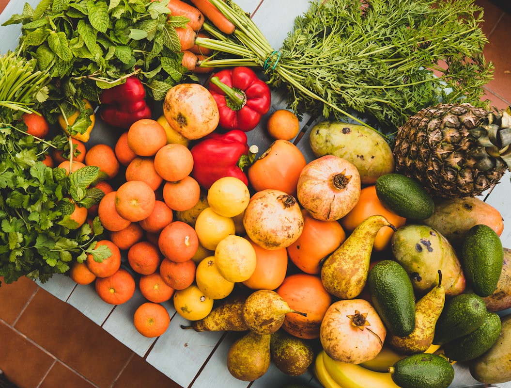 Vitamins and minerals in various food sources